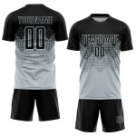 Maglia da calcio personalizzata in argento e nero con stampa a sublimazione Maglia da calcio personalizzata in argento e nero con stampa a sublimazione